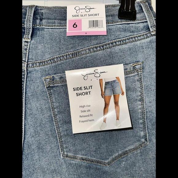 NWT Jessica Simpson Side Slit Short High Rise Frayed‎ Hem Size 6 Relaxed Fit - Picture 3 of 6